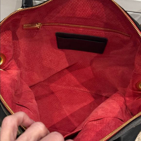 Elegant Hammitt Daniel Large Black Leather Tote Bag with Gold Accents - Picture 2 of 6